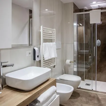 Design In Historical Palace Lejlighed