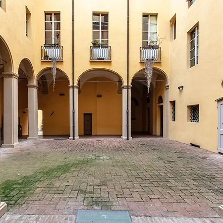 Design In Historical Palace Apartment *