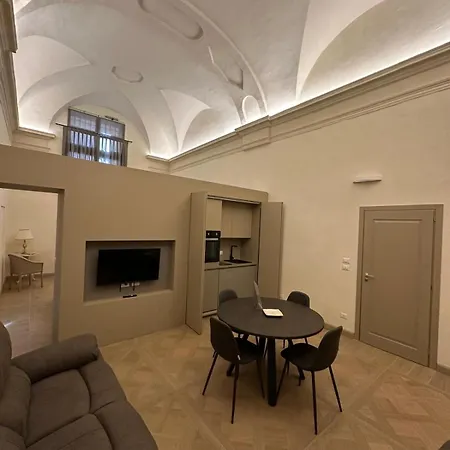 Design In Historical Palace * 볼로냐