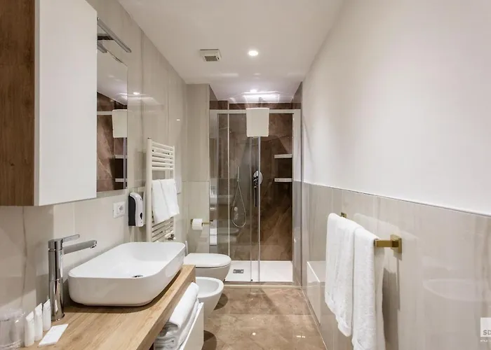 Appartamento Design In Historical Palace *