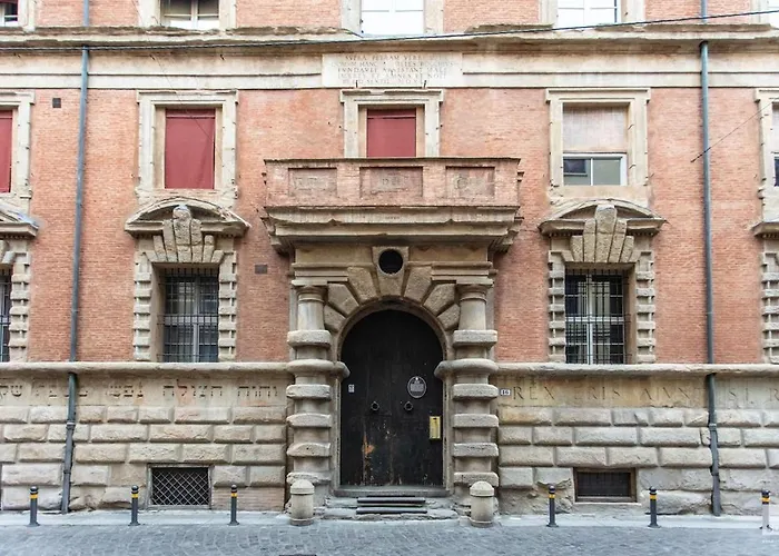 Design In Historical Palace Апартаменты Болонья