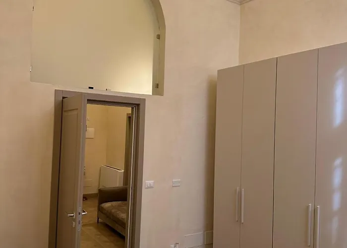 Design In Historical Palace Болонья